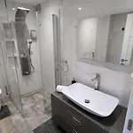 Euroeastventures Luxury * בוקרשט