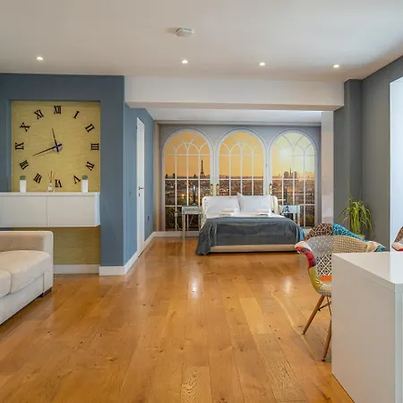 Апартаменти Bucharest Old Town Luxury Apartments - Euroeastventures Бухарест