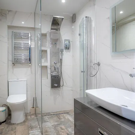 Old Town - Euroeastventures Luxury Apartment